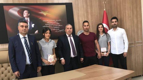 Araban Anadolu Lisesi´nden İlçe Milli Eğitim Müdürümüz Sayın Ömer Karayılan´a Ziyaret