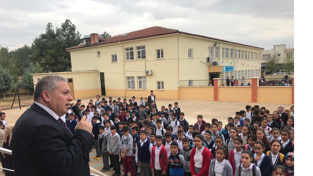 İlçe Milli Eğitim Müdürümüz Sayın Ömer KARAYILAN, Şehit Sabri Emir Ortaokulu ve Araban İmam Hatip Ortaokulunu ziyaret etti.